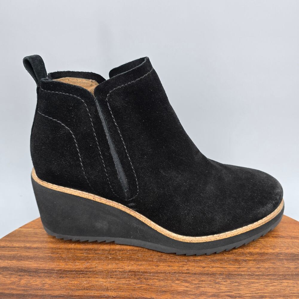 Sofft Boots Womens 8 M Black Suede Leather Pull On Emeree Wedge Platform Booties
